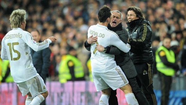 记者：利雅得新月希望签下萨拉赫，美职联的圣地亚哥也有意（报道：利雅得新月有意引进萨拉赫，MLS圣地亚哥同样感兴趣）