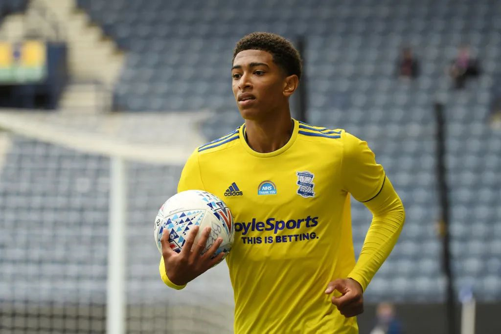 奥莱报：尼科-帕斯有望参加明年世界杯，完赛后大概率回皇马