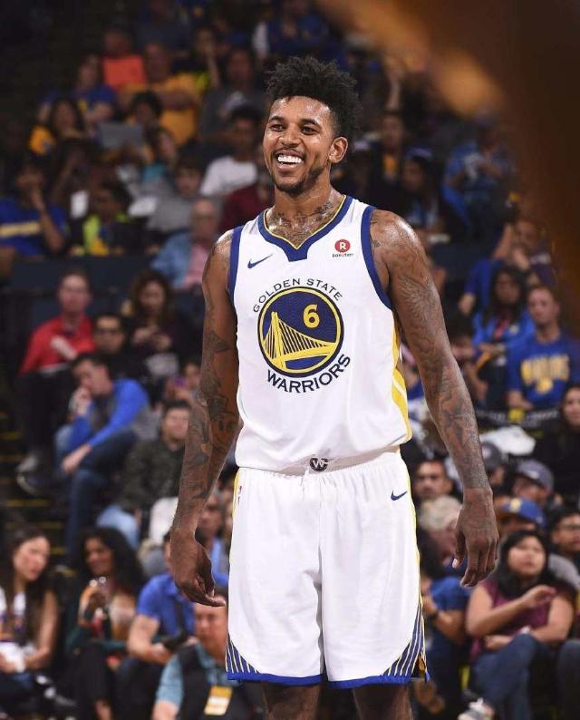 邮报：萨拉赫将与埃及主帅讨论行程，他倾向踢完布莱顿再报到（邮报：萨拉赫将与埃及主帅商谈行程，倾向先战布莱顿后再归队报到）