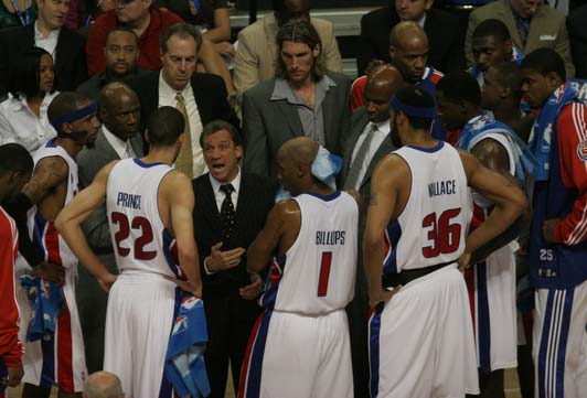 战术执行精确到每个细节（战术执行细致入微）