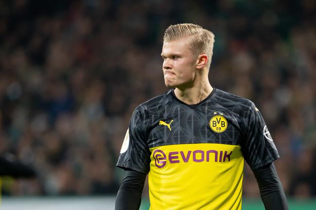 官方：22岁195cm前锋大卫相泽加盟神户胜利船（神户胜利船官宣签下22岁、身高195cm的前锋大卫相泽）