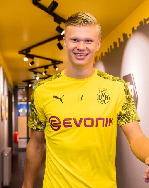 本赛季五大联赛创造机会和过人30+：多库、姆巴佩、维尼修斯（本季五大联赛创造机会与过人均达30+：多库、姆巴佩、维尼修斯入列）