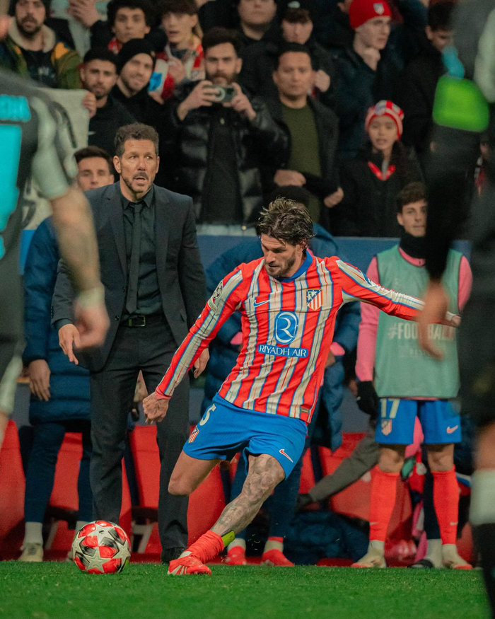 小赫内斯：凯恩的射门不管远近都很精准，我们没有防守到位